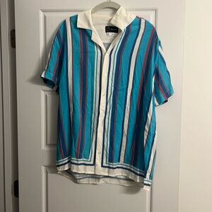 NWOT original use retro short sleeve button down size medium.